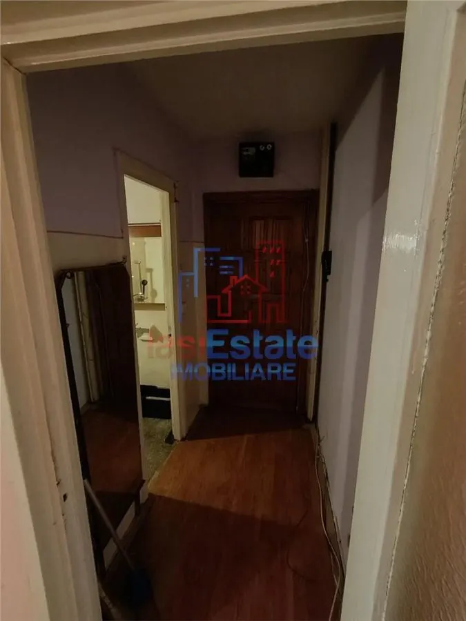 Apartament 2 camere, 36 mp, Alexandru cel Bun - etaj 2, centrala proprie - foto 3