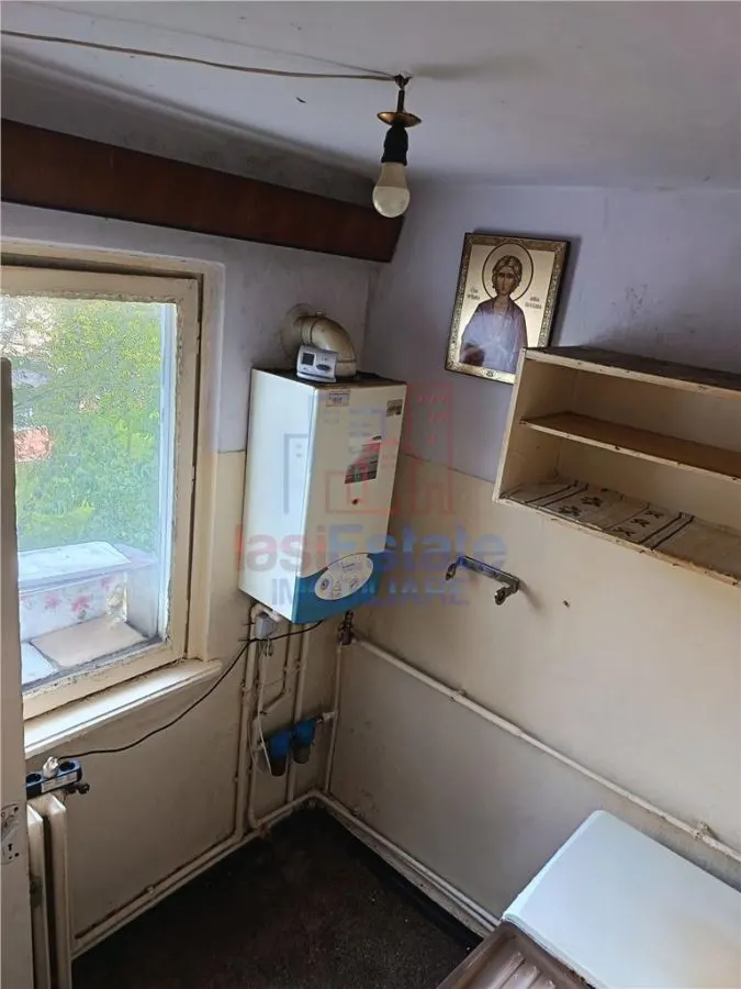 Apartament 2 camere, 36 mp, Alexandru cel Bun - etaj 2, centrala proprie - foto 5