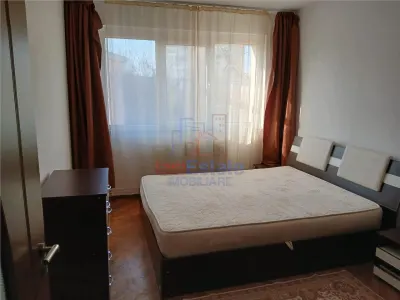 Apartament 2 camere decomandat, 55 mp, Podu Ros - etaj 3, centrala proprie - foto 2