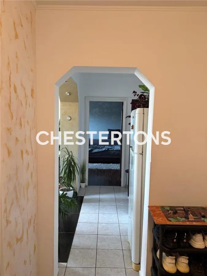 Apartament mobilat, cu 3 camere, Drumul Taberei, Valea Argesului - foto 12