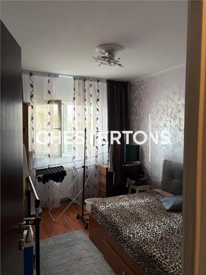 Apartament mobilat, cu 3 camere, Drumul Taberei, Valea Argesului - foto 4