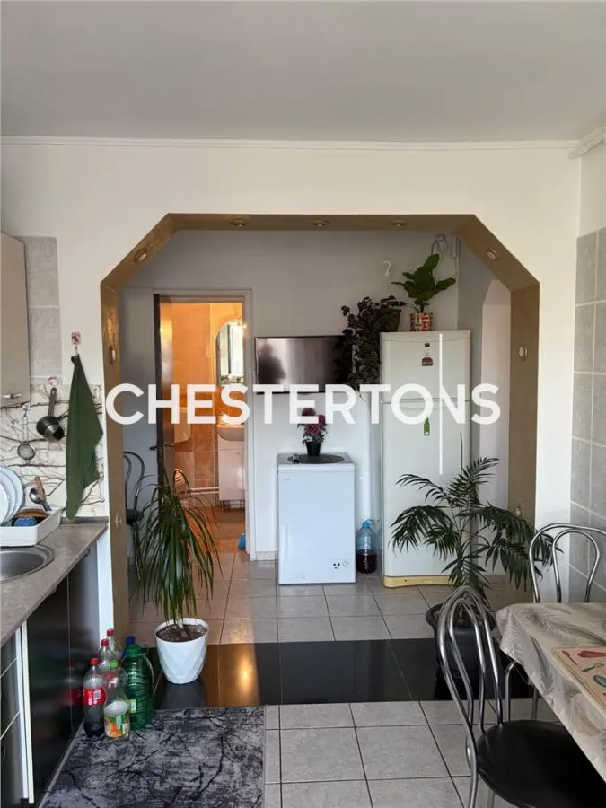 Apartament mobilat, cu 3 camere, Drumul Taberei, Valea Argesului - foto 10