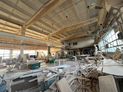 BERZOVIA, OPORTUNITATE SAU INVESTITIE.!!!..Teren cu 4 Hale, la Drumul National - foto 3