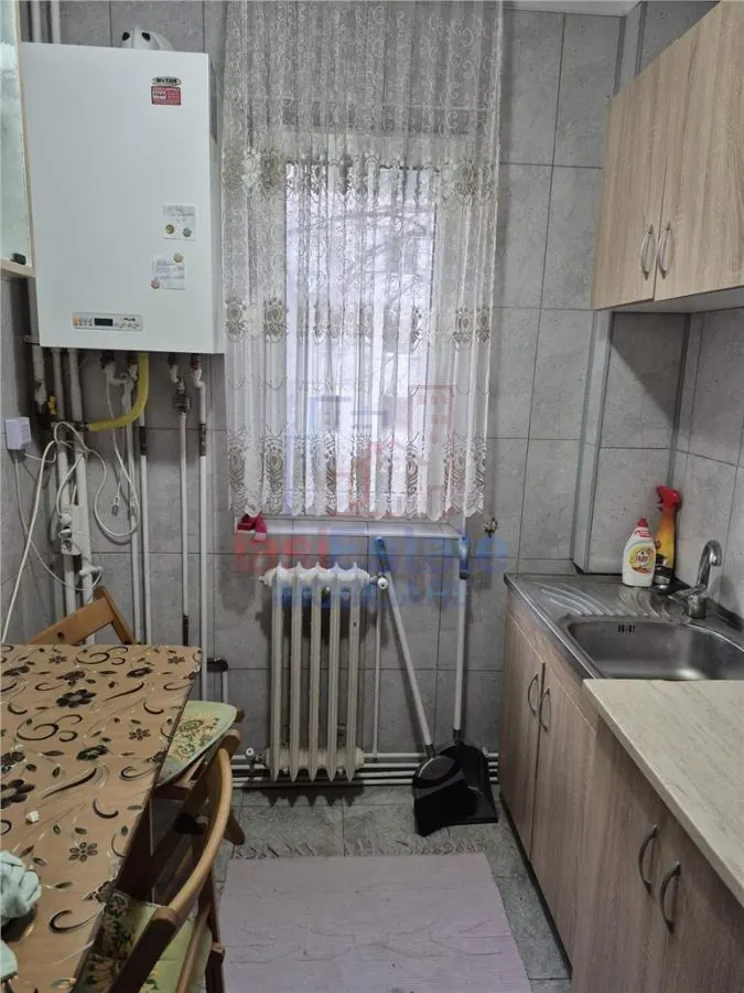 Apartament 3 camere Pacurari - foto 3