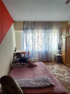 Camera de inchiriat in Apartament cu 3 camere decomandat cu 2 bai - foto 4