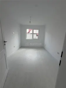 Duplex P+1E, 4 Camere, 95 MP UTILI + 630 MP TEREN - Moșnița Nouă - foto 4