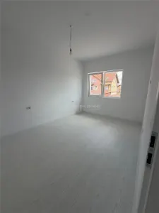 Duplex P+1E, 4 Camere, 95 MP UTILI + 630 MP TEREN - Moșnița Nouă - foto 7