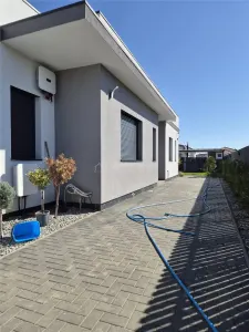 VÂND 1/2 DUPLEX PARTER - FINALIZAT 2026 - MARETRIALE PREMIUM - Mosnita Noua