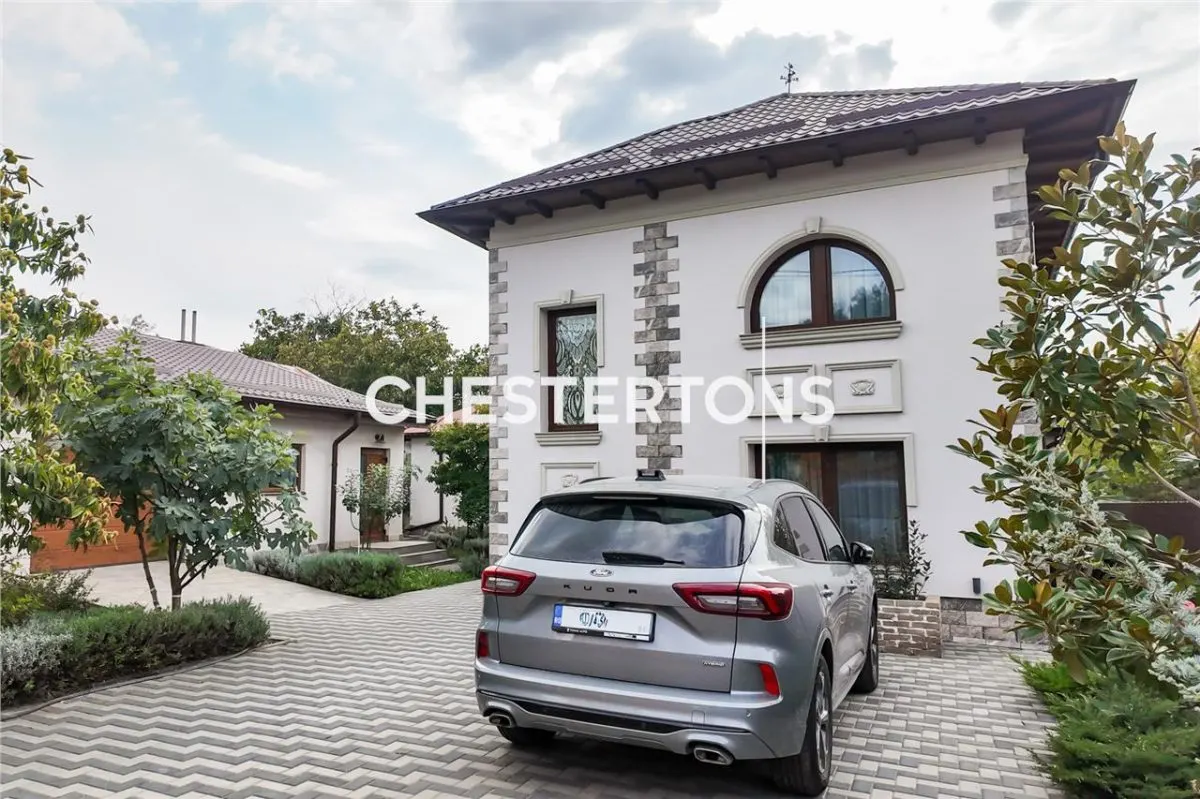 Vila de vanzare, 6 camere, renovata integral in 2021, teren 1.230 mp – Chitila - foto 2