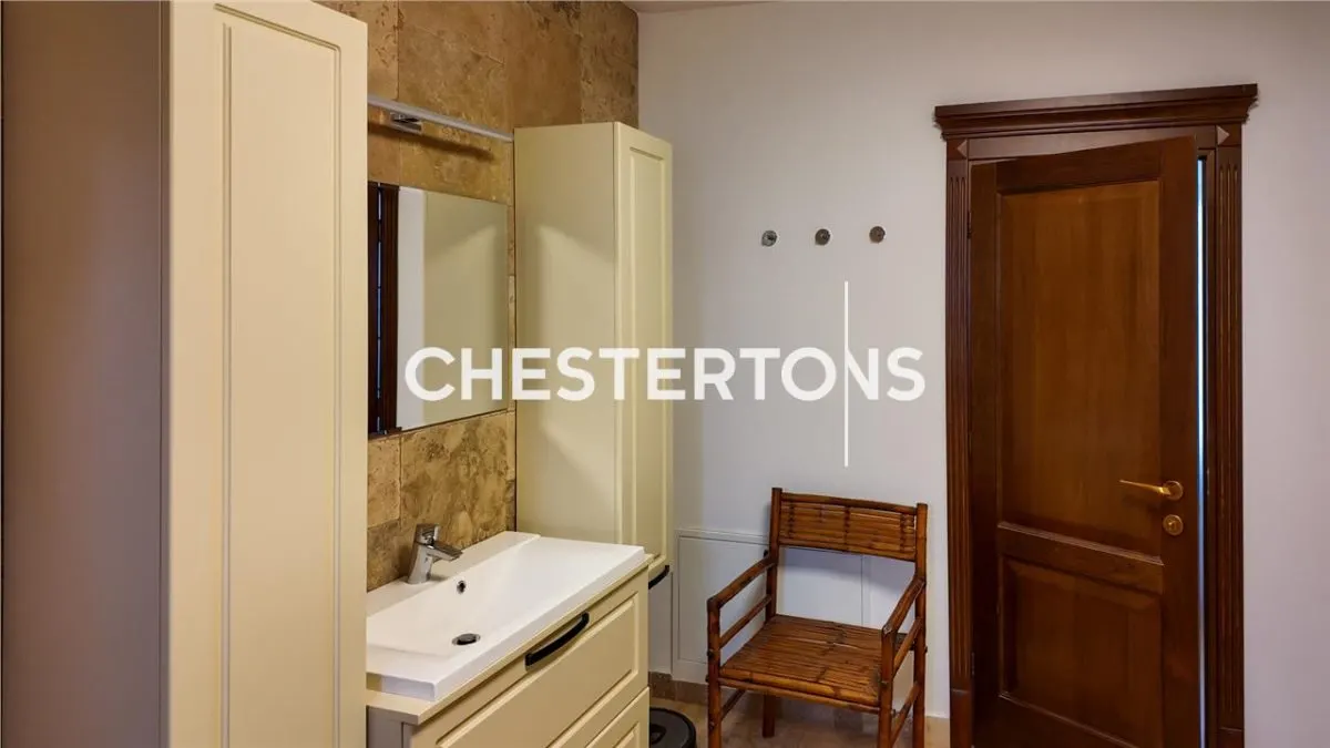 Vila de vanzare, 6 camere, renovata integral in 2021, teren 1.230 mp – Chitila - foto 24