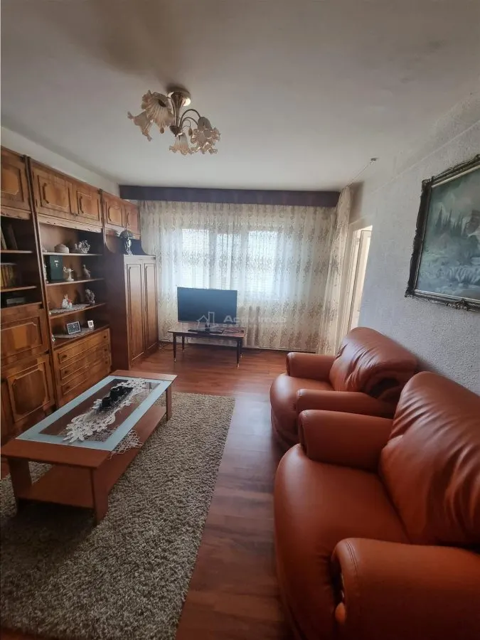 Apartament 3 cam,72 mp , doua bai zona PECO - foto 2