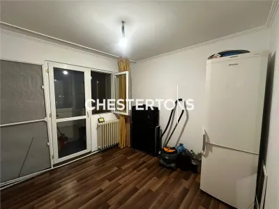 Apartamento Reformado de 2 Dormitorios con Balcón Cerrado, Ferentari - foto 6
