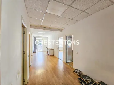Spatiu Comercial - Tineretului, pretabil clinica infrumusetare, clinica veterinara, 2 intrari si parcare - foto 14