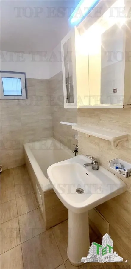 Apartament de inchiriat 2 camere , pet friendly, nou renovat, intre Romana si Universitate - foto 11