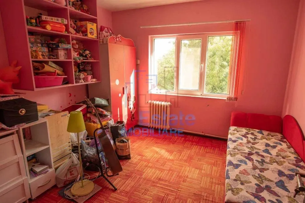 Apartament 3 Camere Podu Ros - Mega Image - foto 3