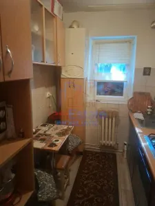 Apartament 3 camere, 53 mp, Alexandru cel Bun - Parter, centrala proprie, mobilat si utilat - foto 5
