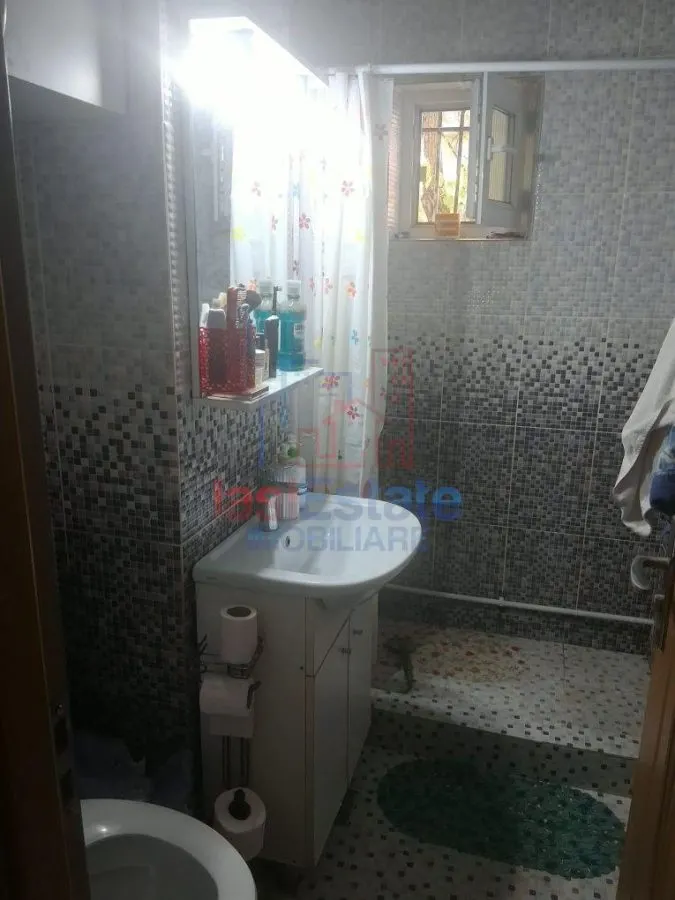 Apartament 3 camere, 53 mp, Alexandru cel Bun - Parter, centrala proprie, mobilat si utilat - foto 6