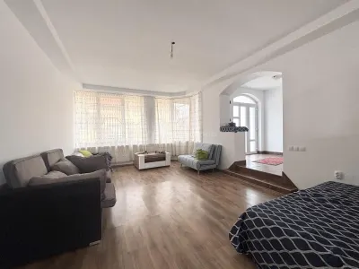 Maison Spacieuse et Bien Aménagée à Cantemir – Localisation Exceptionnelle - Oradea