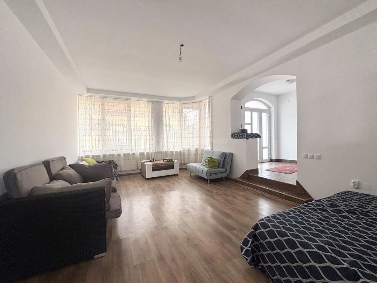 Casa spatioasa si bine compartimentata in Cantemir– locatie excelenta - foto 1