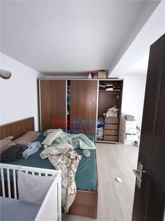 Apartment with 3 bedrooms for sale 70 sqm in Valea Lupului - foto 4