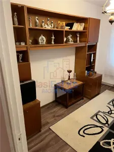 Appartement Trois Chambres, Rez-de-chaussée, Petru Poni - Pacurari - foto 4