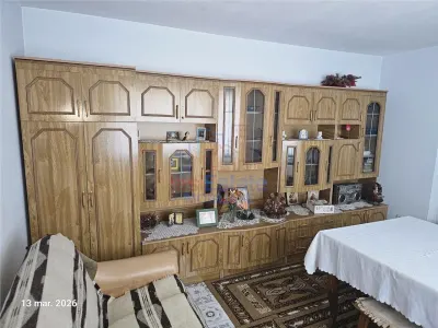 Appartement 3 Pièces dans Maison, Kaufland Podul de Piatra - Iasi