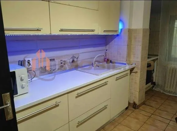 Appartement 3 Pièces, Podu de Piatra, Iaşi – Rez-de-chaussée avec Cour Privée - foto 1