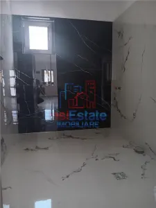 Vişan Single-Storey House, 4 Bedrooms, 400sqm Land, Main Street - foto 6