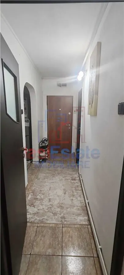 Apartment with 2 bedrooms for sale 55 sqm in Iasi, Alexandru cel Bun area - foto 2