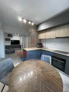 Apartamento Premium de 2 Dormitorios - Complejo Royal Town Copou - Iasi