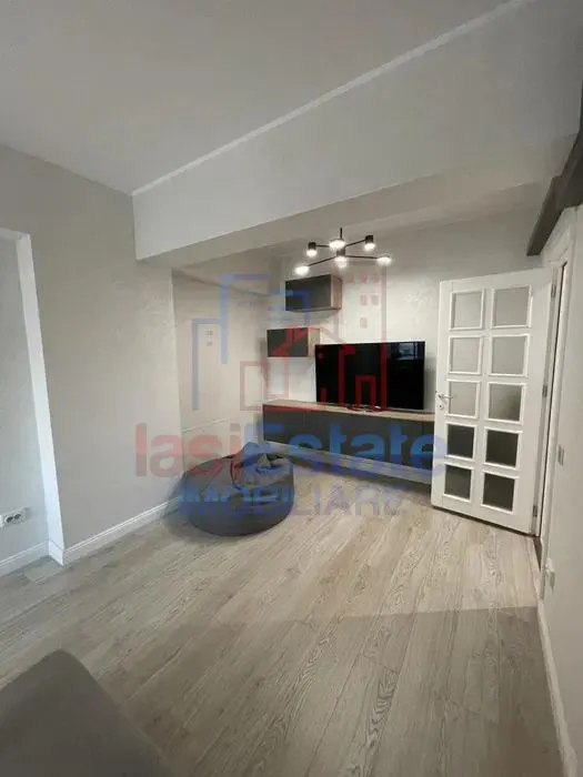Apartamento Premium de 2 Dormitorios - Complejo Royal Town Copou - foto 3