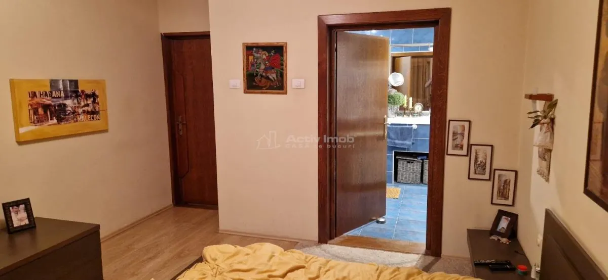 House / villa for sale 480 sqm in Bocsa - foto 13