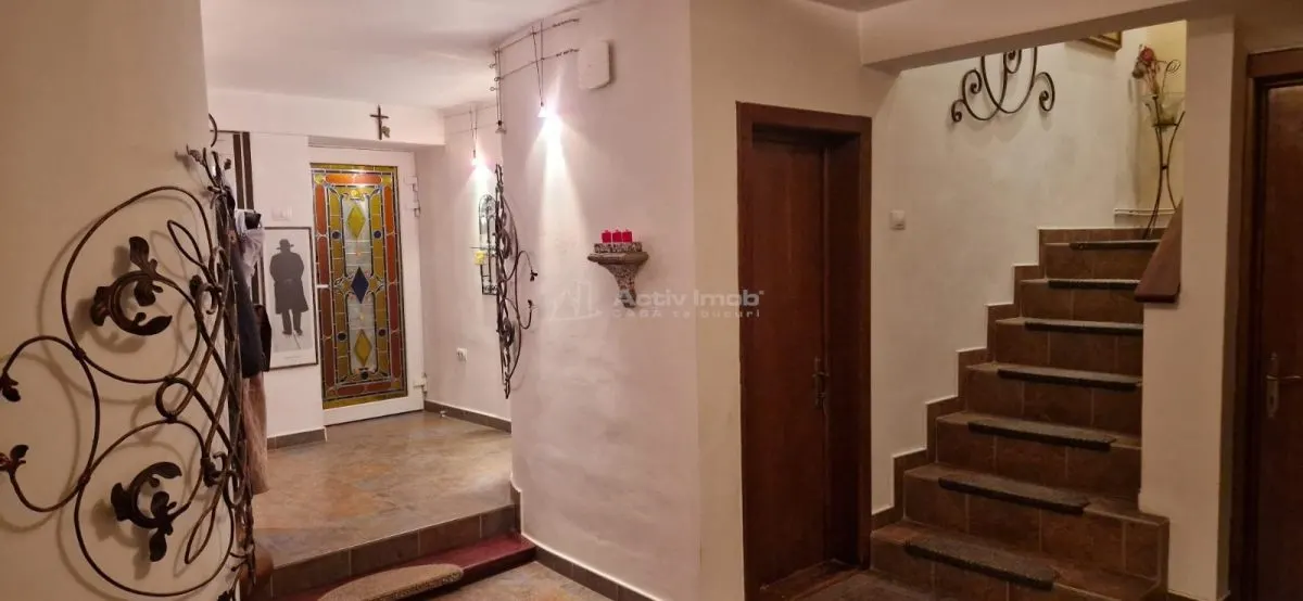 House / villa for sale 480 sqm in Bocsa - foto 17