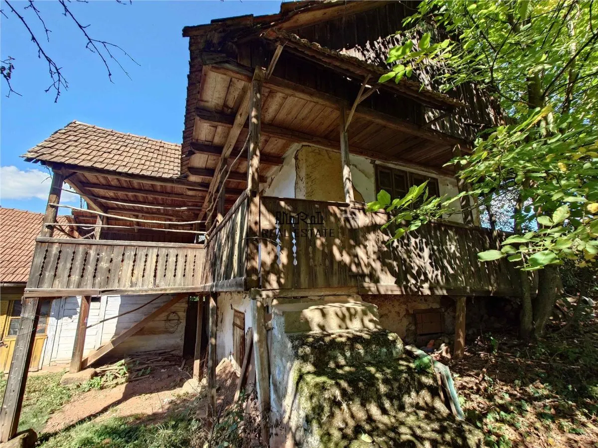 Teren intravilan si cladiri in Lunca - foto 7