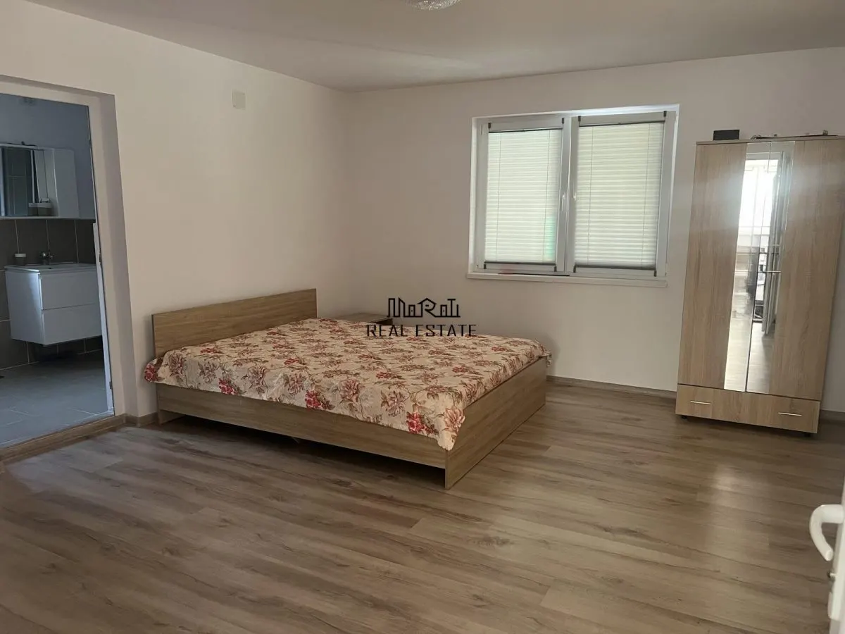 Casa renovata cu teren si anexe in Birtin - foto 6