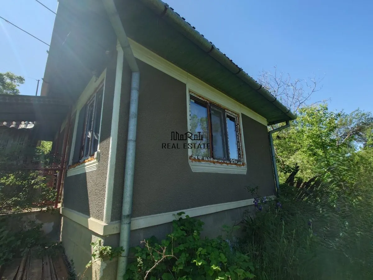 3,5 ha Teren si cladiri in Blajeni - foto 4