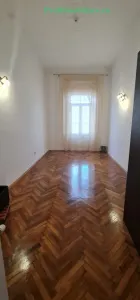 Ansamblu 2 apartamente, central- Podgoria, cladire renovata exterior / interior - foto 18