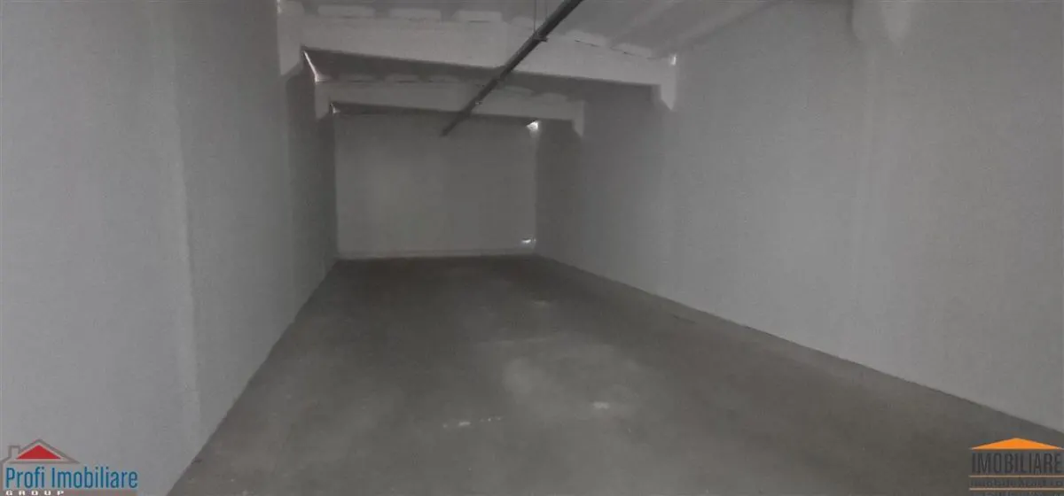 Espacio Comercial de 1.000 m², Primera Planta, Zona Aeropuerto - foto 13