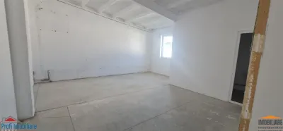 Espacio Comercial de 1.000 m², Primera Planta, Zona Aeropuerto - foto 14