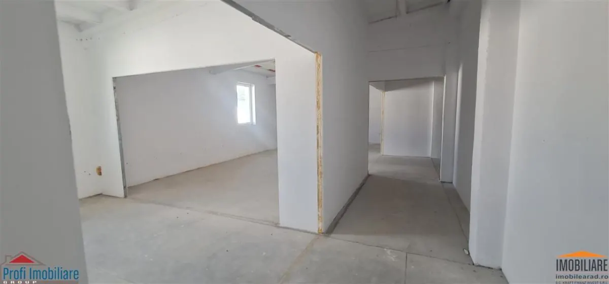 Espacio Comercial de 1.000 m², Primera Planta, Zona Aeropuerto - foto 15