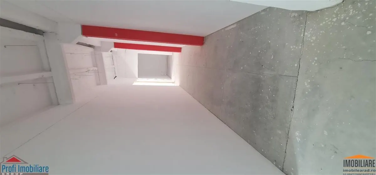 Espacio Comercial de 1.000 m², Primera Planta, Zona Aeropuerto - foto 19