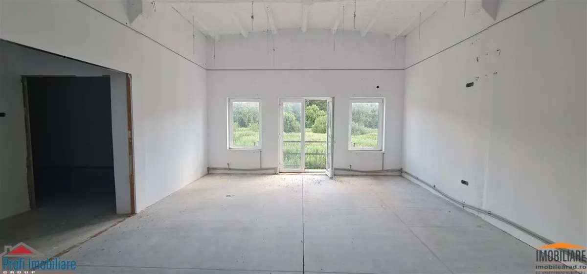 Espacio Comercial de 1.000 m², Primera Planta, Zona Aeropuerto - foto 6