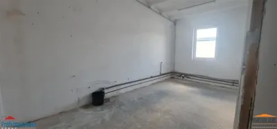 Espacio Comercial de 1.000 m², Primera Planta, Zona Aeropuerto - foto 10