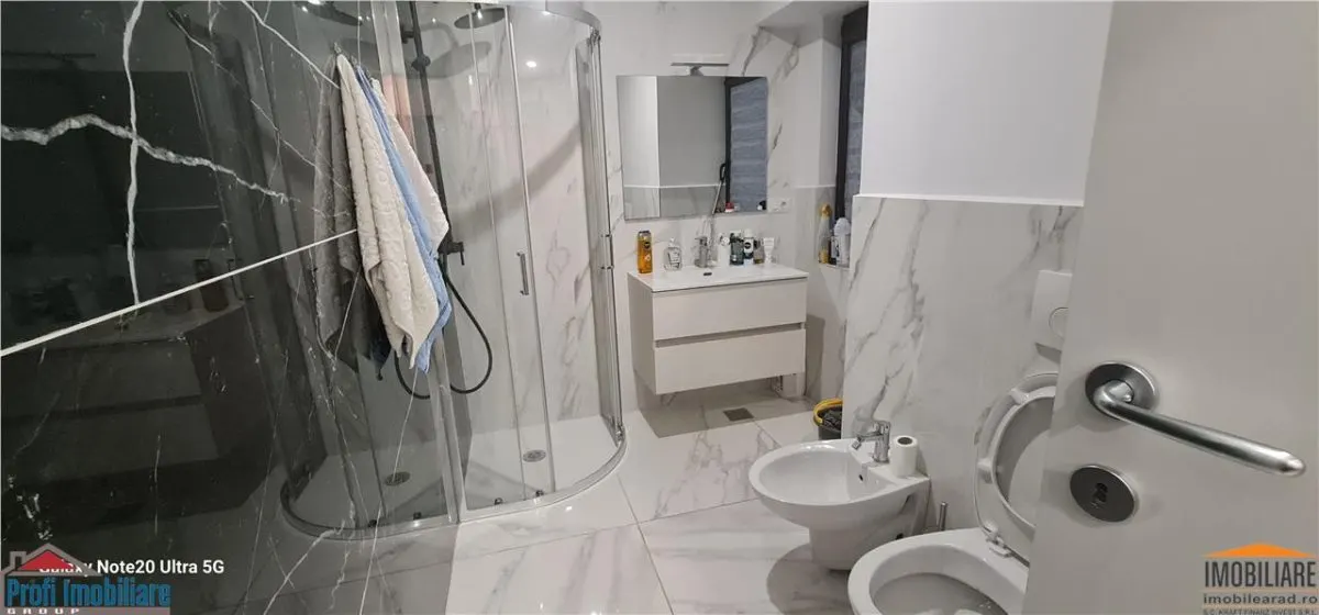 Appartement 2 Chambres, Centre, Quartier Théâtre, Entièrement Rénové - foto 9