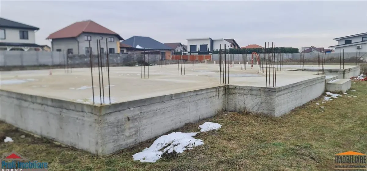 Casa noua Parter, stadiu fundatie cu elevatie, Util 228mp -Livada - foto 1