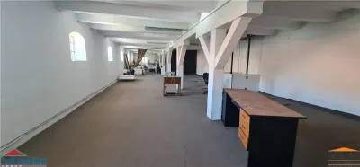 Industrial Space - 300 sqm Hall, Central Intim Location - foto 6