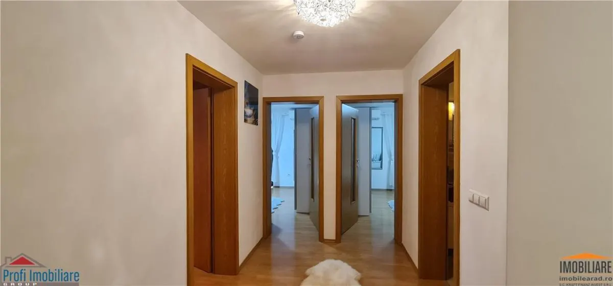 Corner Villa P+M with Enclosed Garage in Bujac, Arad - foto 16