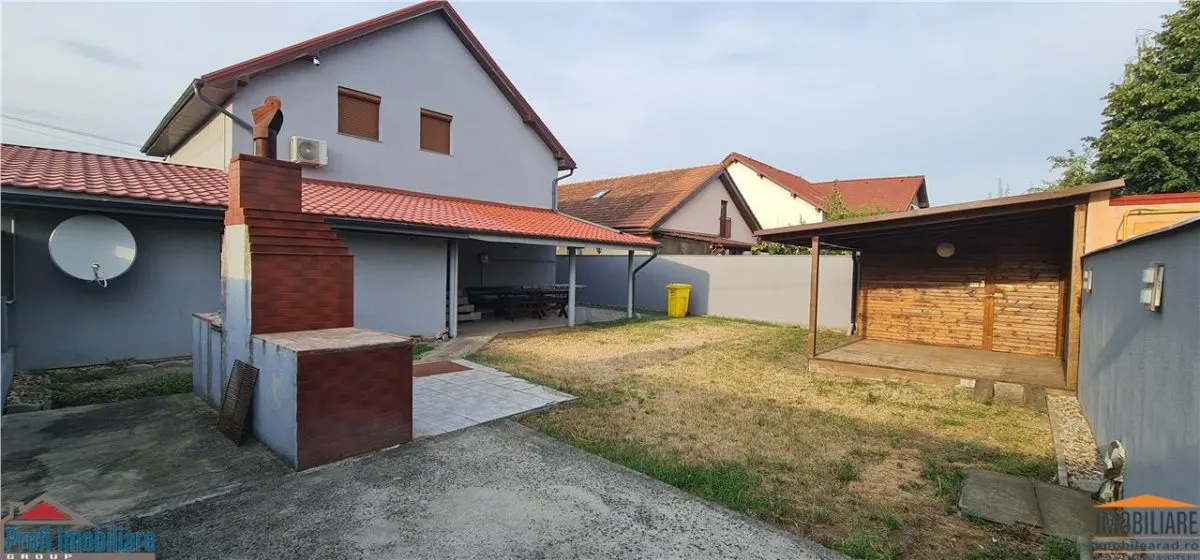 Corner Villa P+M with Enclosed Garage in Bujac, Arad - foto 5