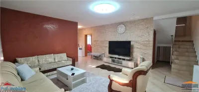 Corner Villa P+M with Enclosed Garage in Bujac, Arad - foto 10