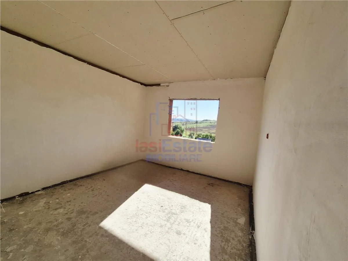 Casa individuala cu vedere frumoasa - foto 2